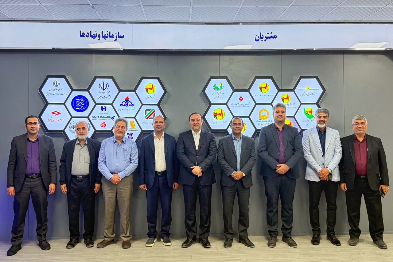 بازدید مدیرعامل شرکت تولید نیروی برق دماوند از شهرک صنعتی ایثار نصر کرمان